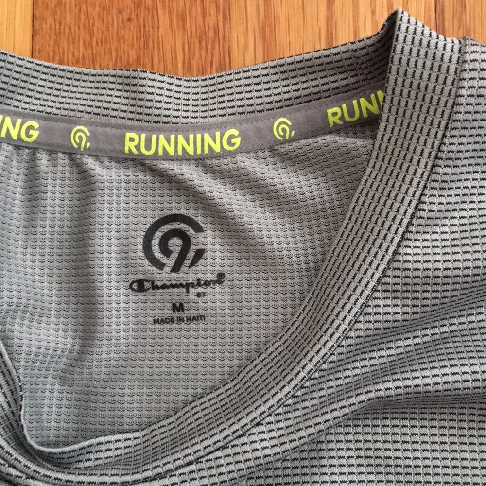 Running shirt - Picture 3 of 7